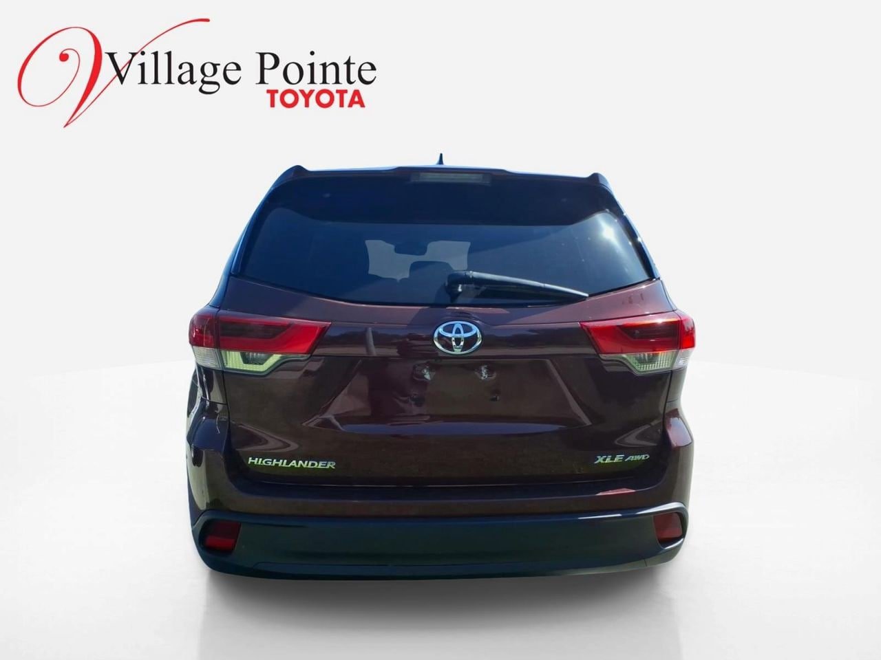 Used 2017 Toyota Highlander XLE AWD/4WD image 3