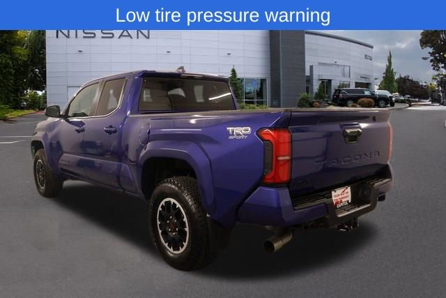 Used 2024 Toyota Tacoma TRD Sport AWD/4WD image 5
