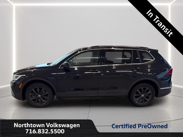 Used 2024 Volkswagen Tiguan SE w/ Panoramic Sunroof Package AWD/4WD image 4