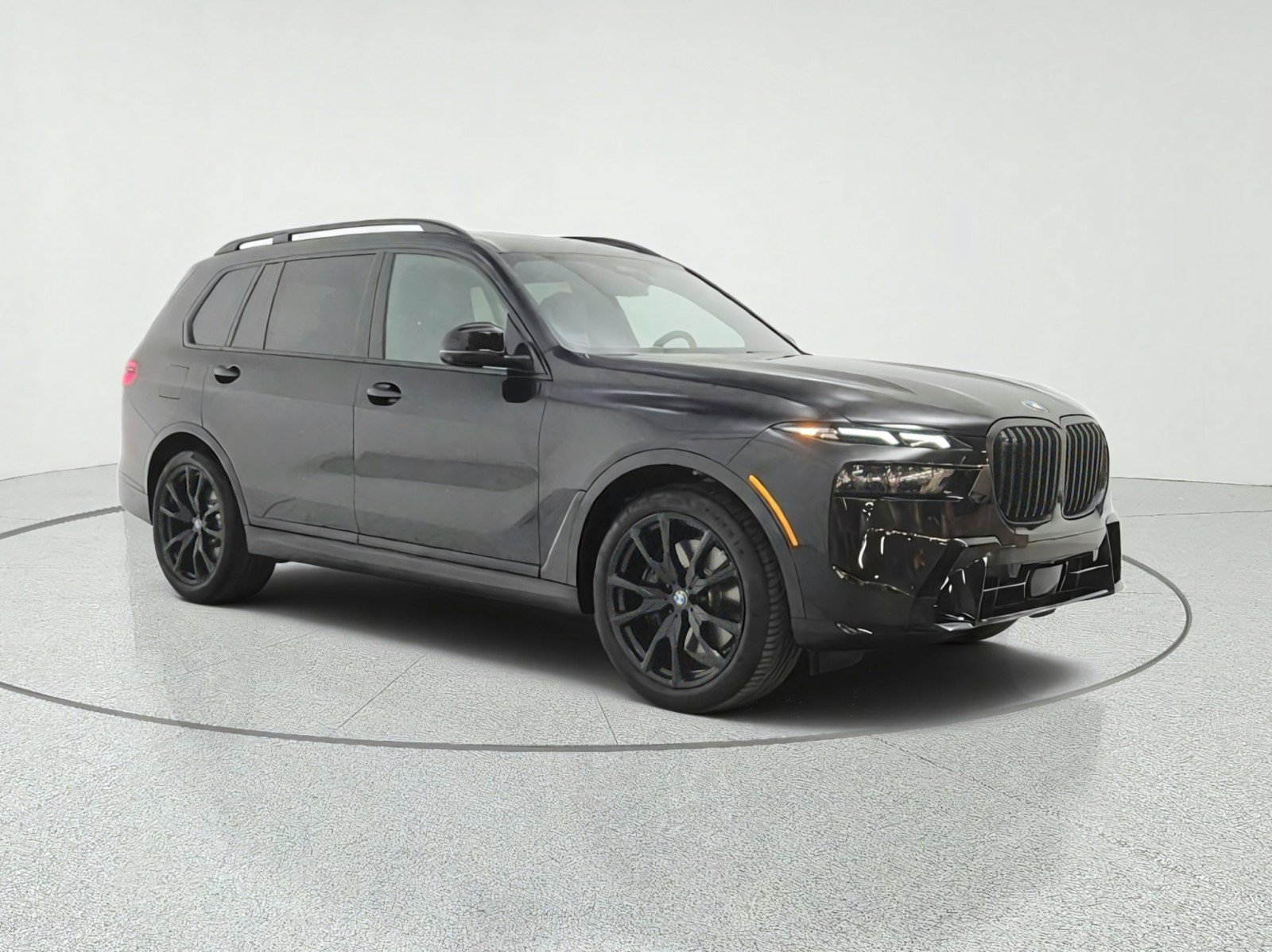 Used 2024 BMW X7 xDrive40i w/ Executive Package AWD/4WD image 3