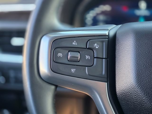 Used 2024 Chevrolet Suburban LT RWD image 28