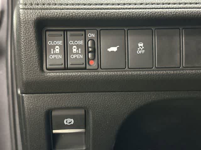 Used 2025 Honda Odyssey EX-L image 19