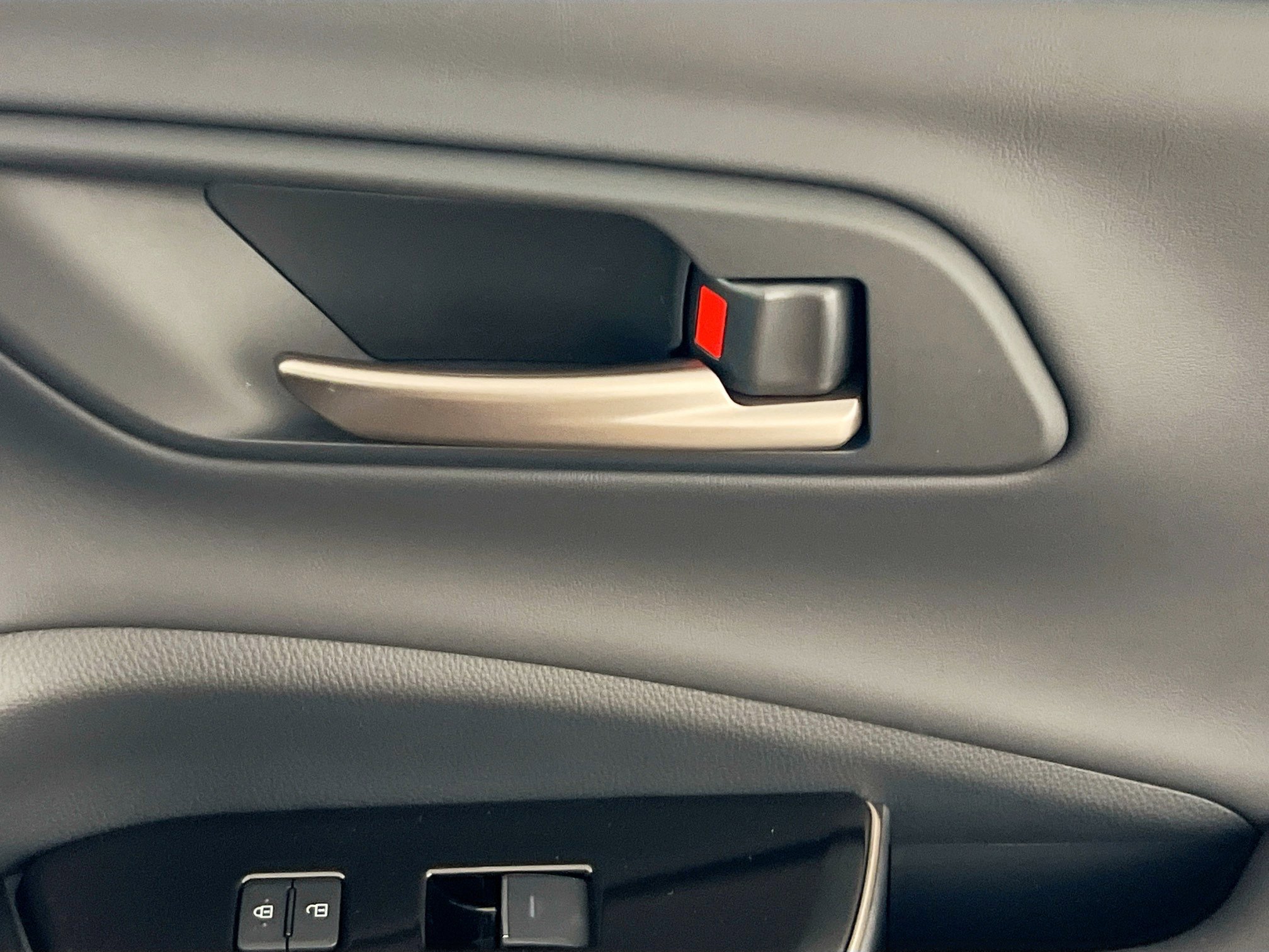 New 2026 Toyota Crown Platinum AWD/4WD image 32