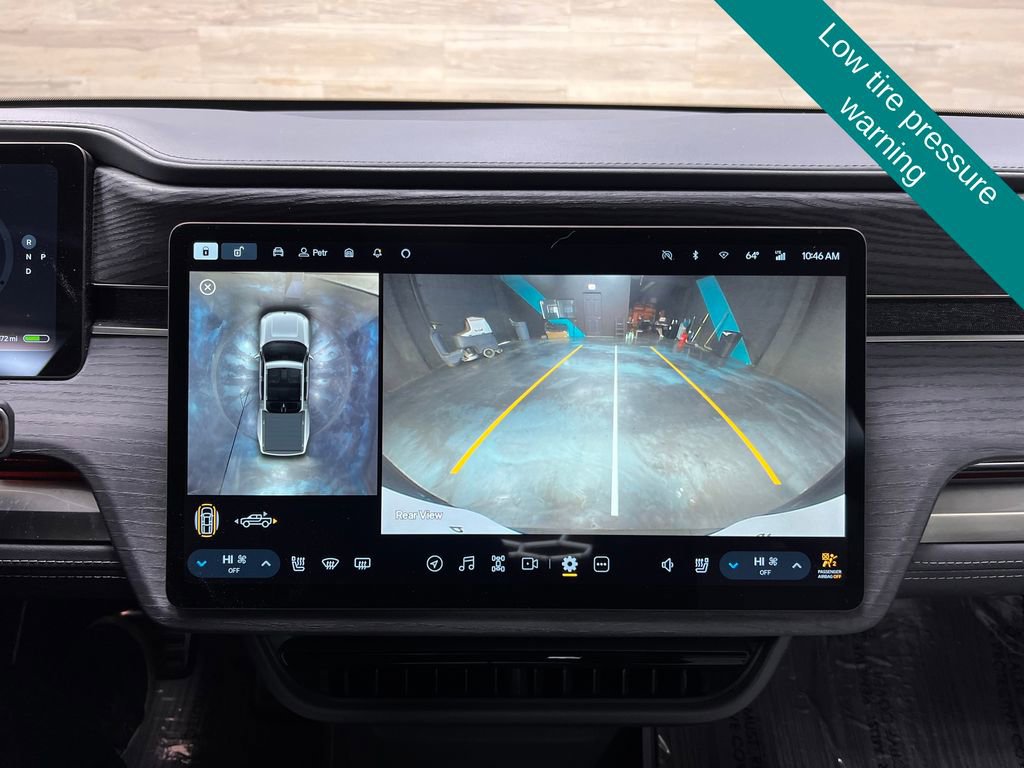 Used 2024 Rivian R1T Adventure image 9