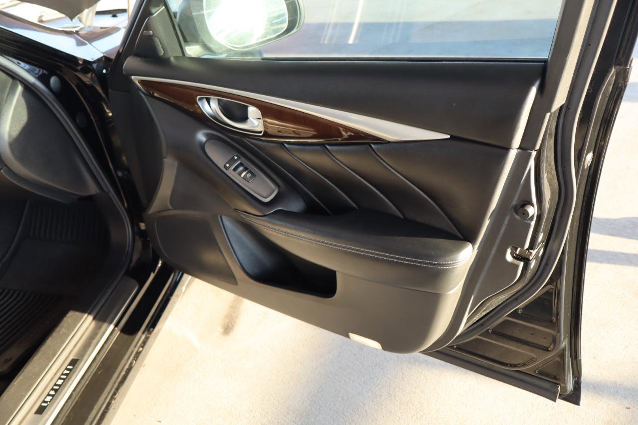 Used 2016 INFINITI Q50 3.0t Premium w/ Driver Assistance Package image 36