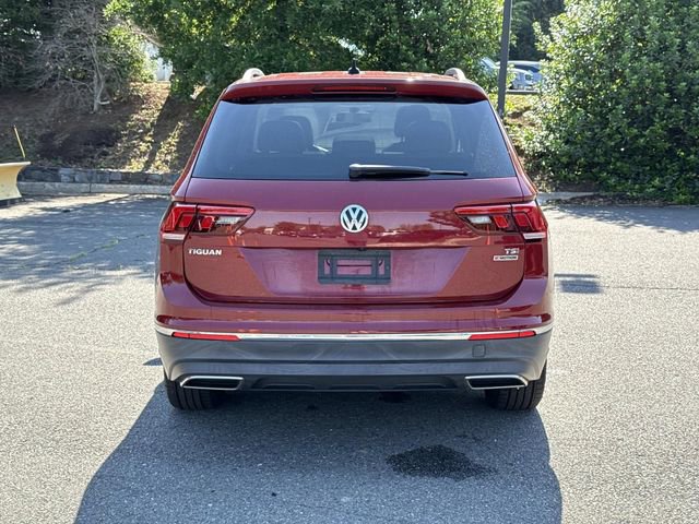 Used 2018 Volkswagen Tiguan SEL AWD/4WD image 3