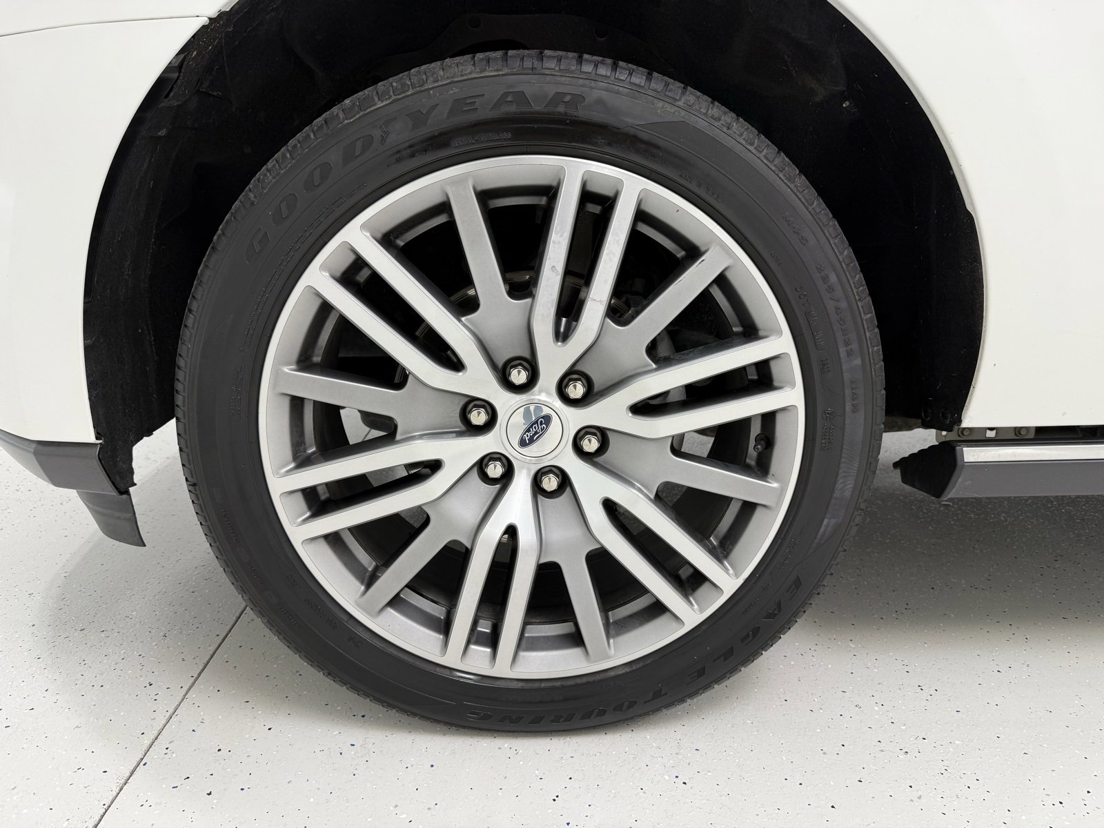 Used 2022 Ford Expedition Limited image 10