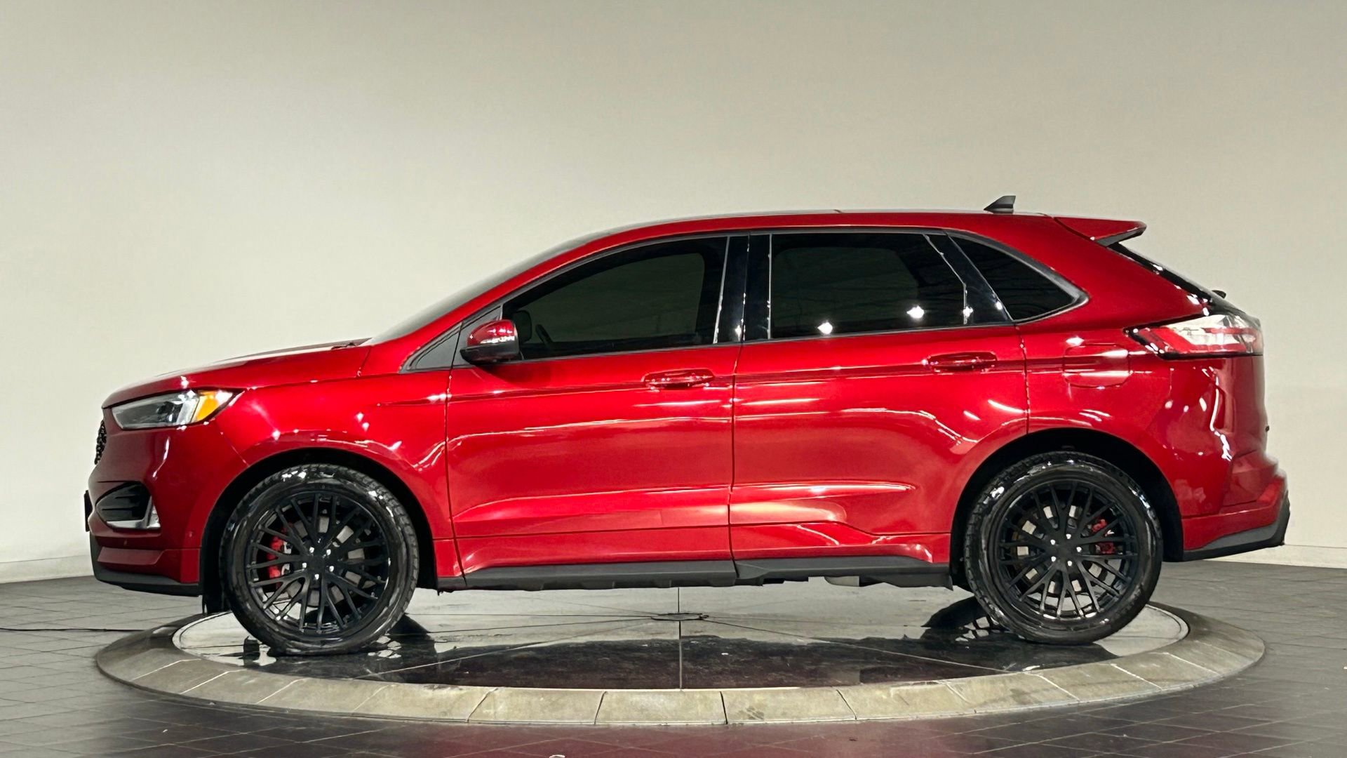 Used 2020 Ford Edge ST w/ Equipment Group 401A AWD/4WD image 6