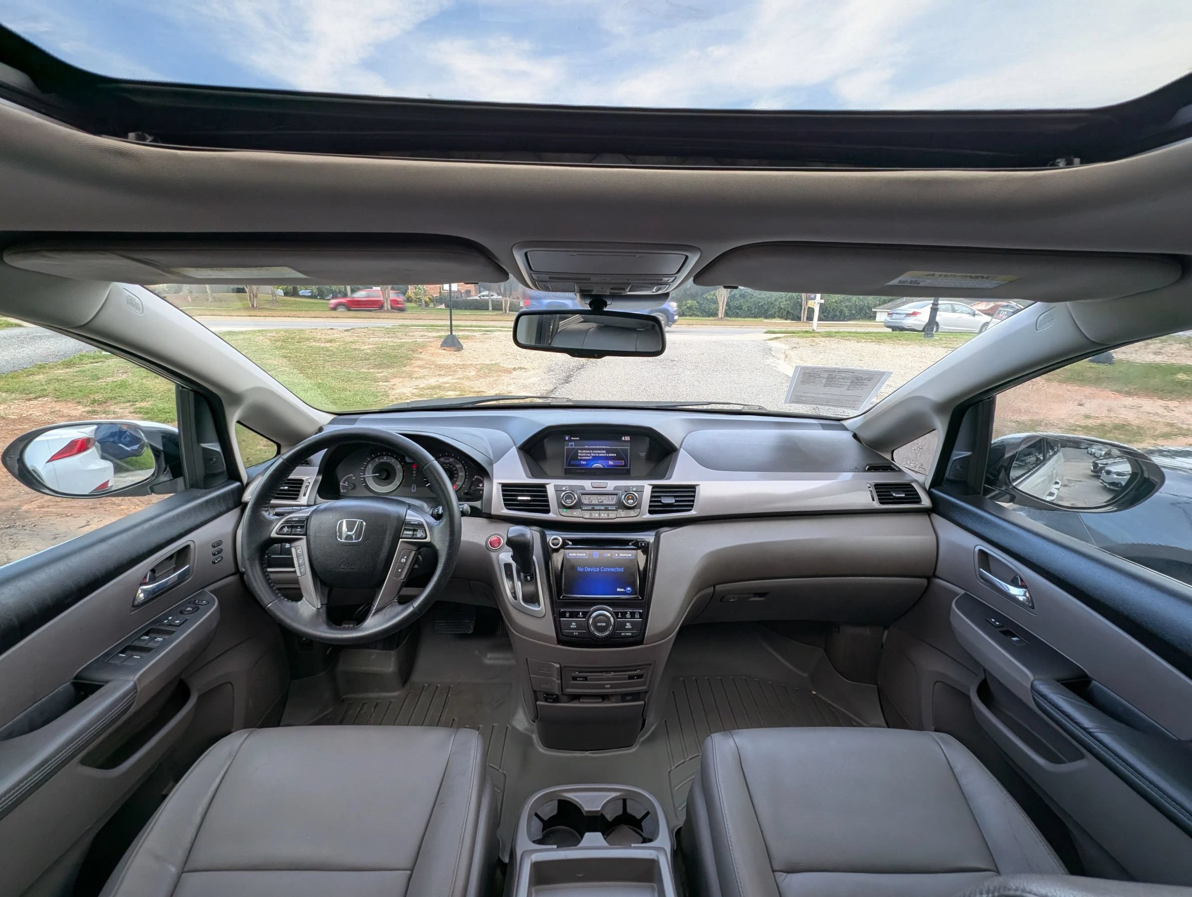 Used 2016 Honda Odyssey Touring Elite image 7