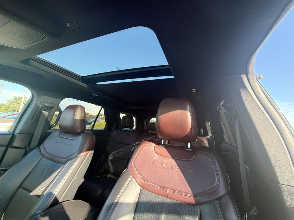 Used 2020 Ford Explorer Platinum AWD/4WD image 26