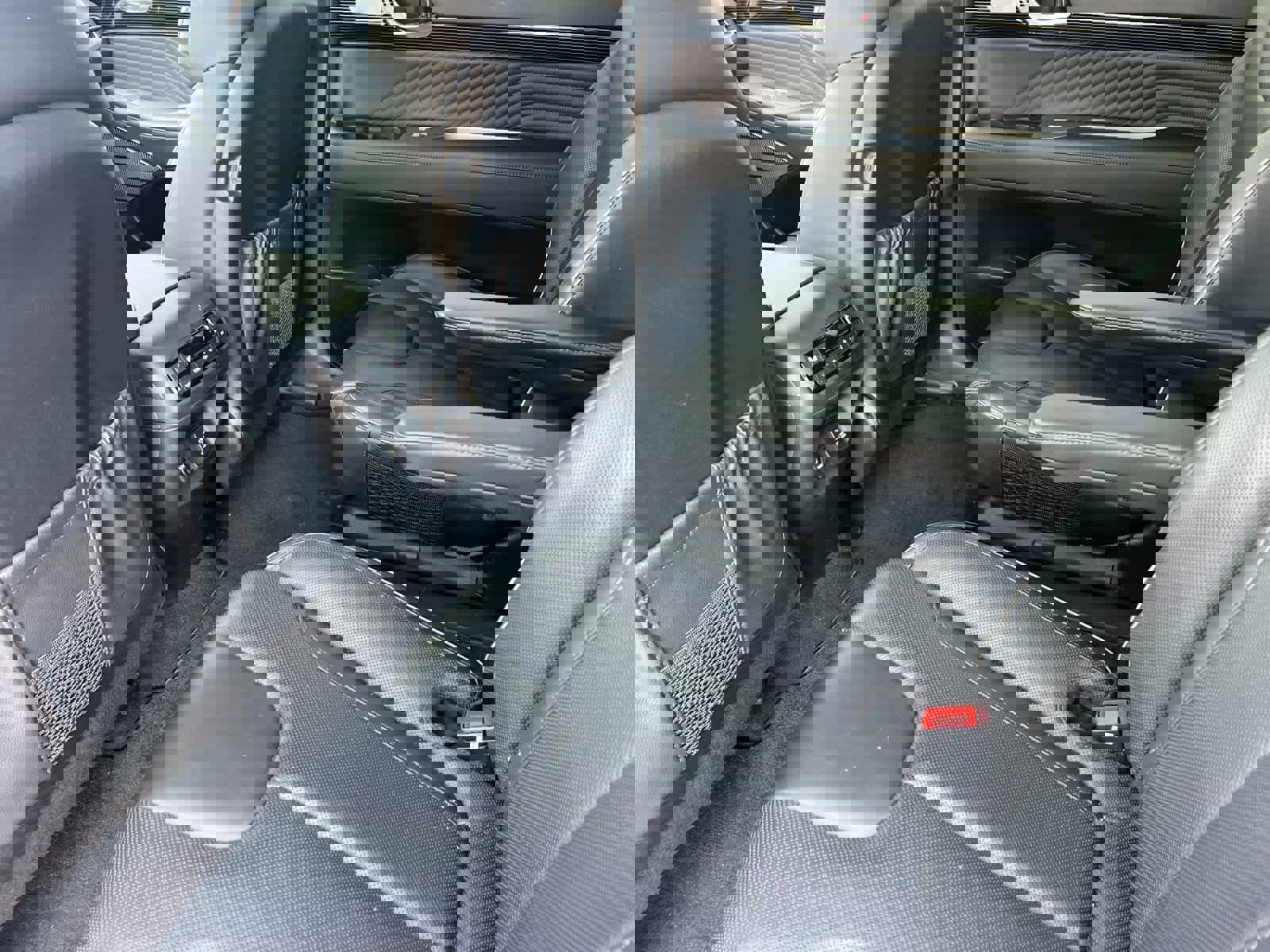 Used 2025 Hyundai Palisade Calligraphy image 5