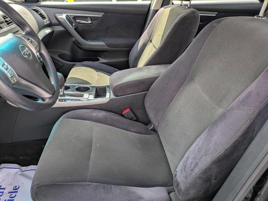 Used 2013 Nissan Altima 2.5 S FWD image 11