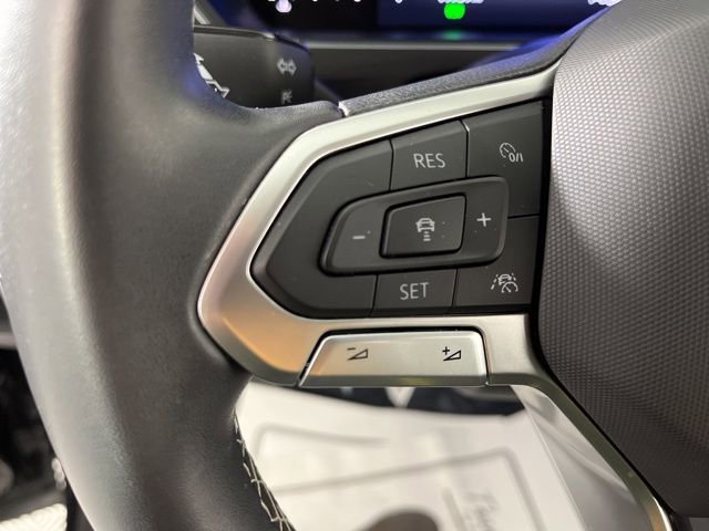 Used 2023 Volkswagen Tiguan SE image 23