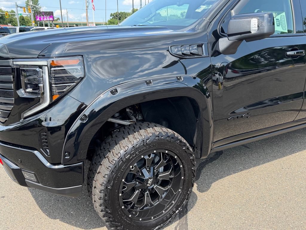 New 2026 GMC Sierra 1500 AT4 w/ Technology Package AWD/4WD image 29