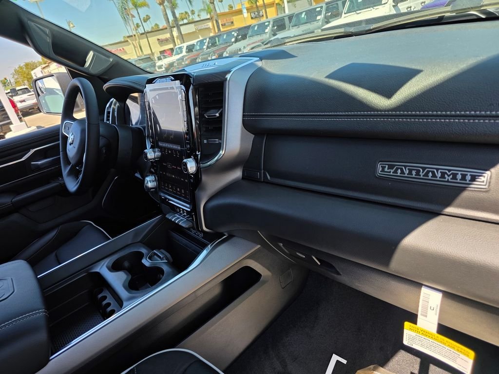 New 2026 RAM 1500 Laramie w/ Sport Appearance Package AWD/4WD image 13