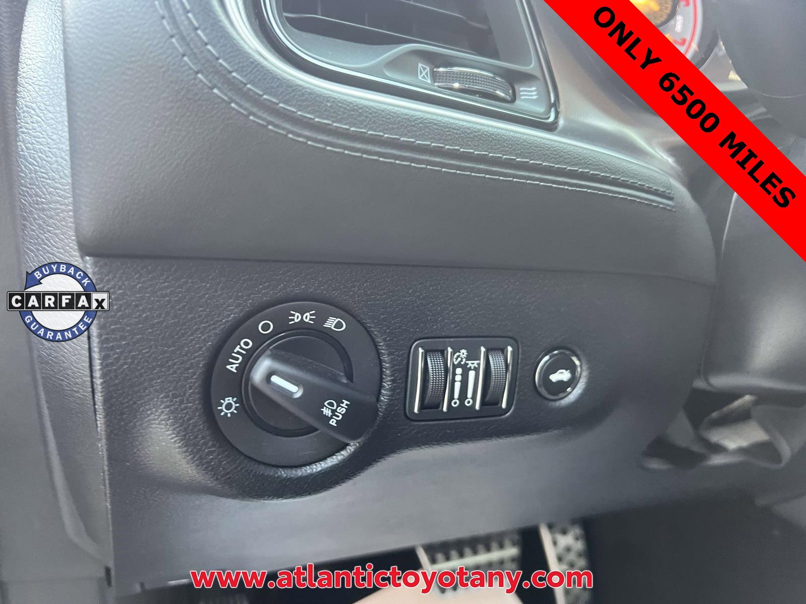 Used 2020 Dodge Challenger R/T Scat Pack w/ Shaker Package image 21