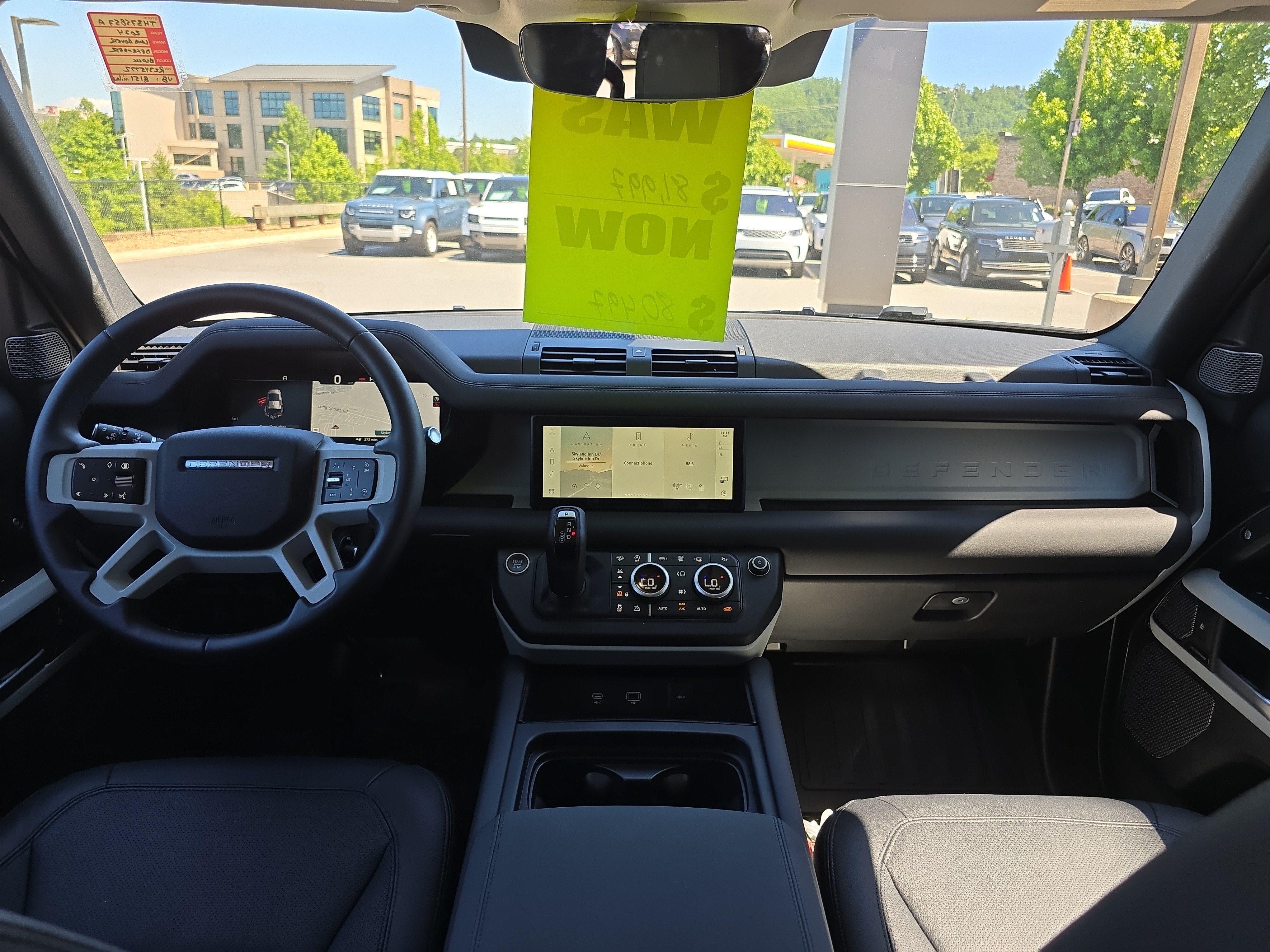 Certified 2024 Land Rover Defender 110 SE AWD/4WD image 17