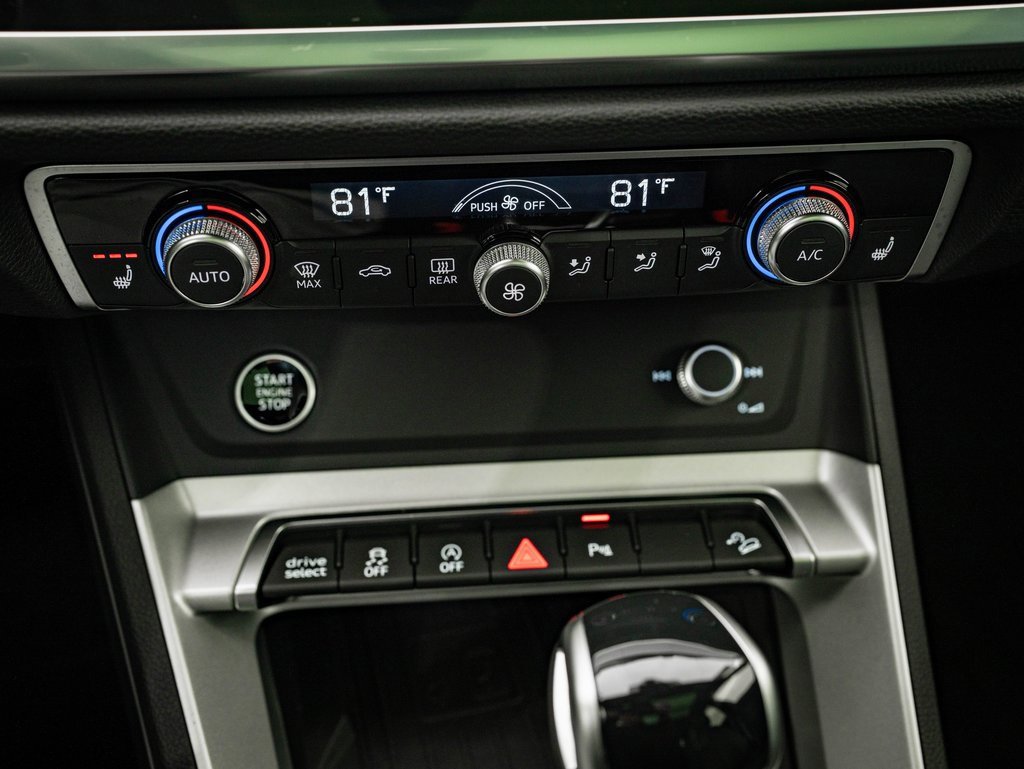 Certified 2024 Audi Q3 2.0T Premium w/ Convenience Package image 35