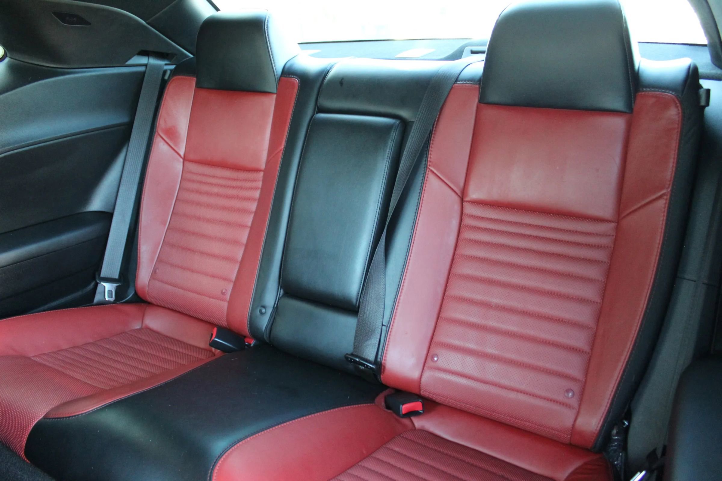 Used 2016 Dodge Challenger R/T Plus image 21