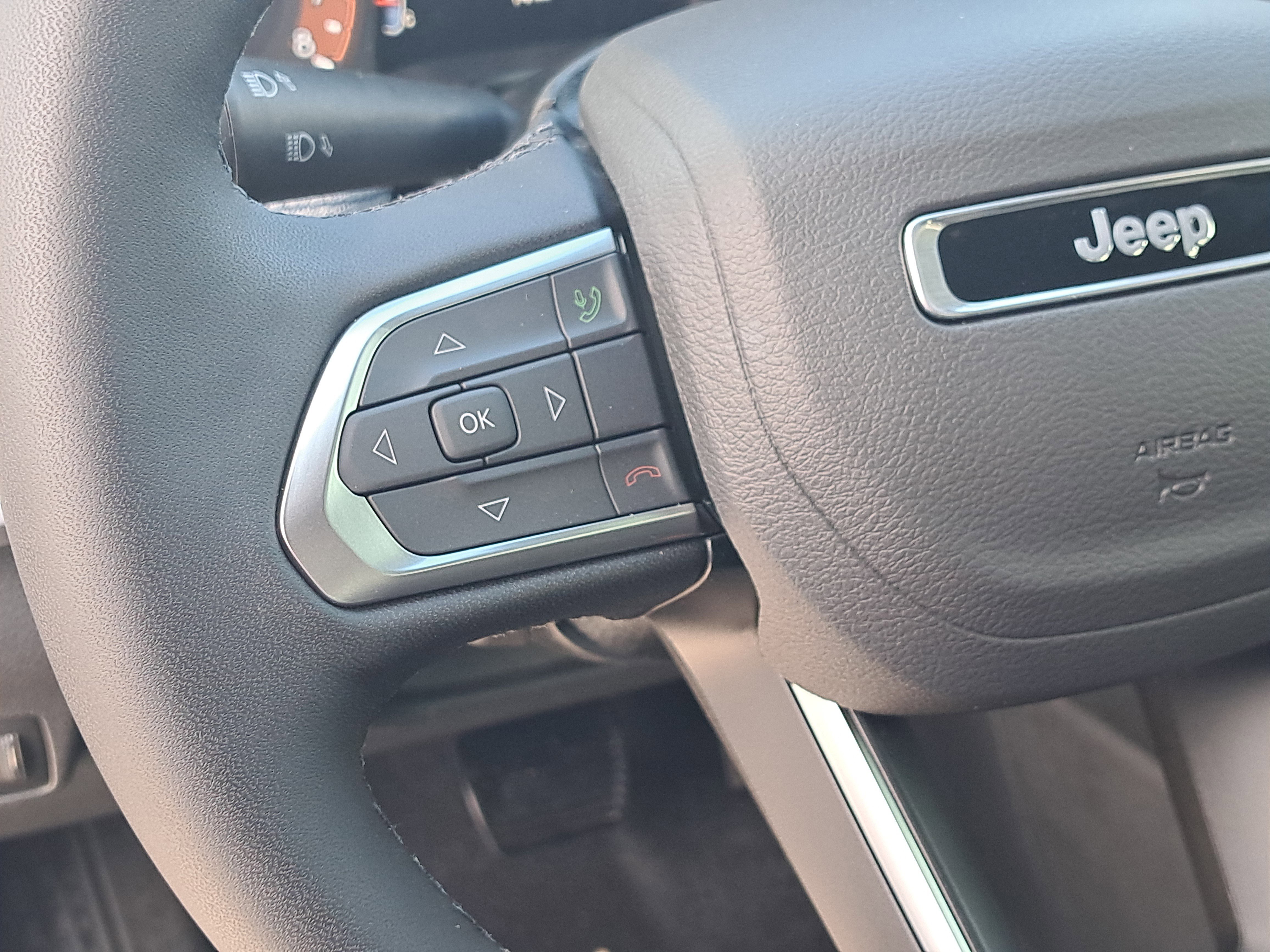 New 2026 Jeep Compass Latitude image 13