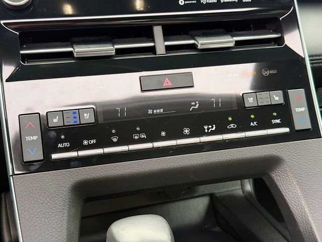 Used 2021 Toyota Avalon Limited w/ Advanced Safety Package FWD image 16