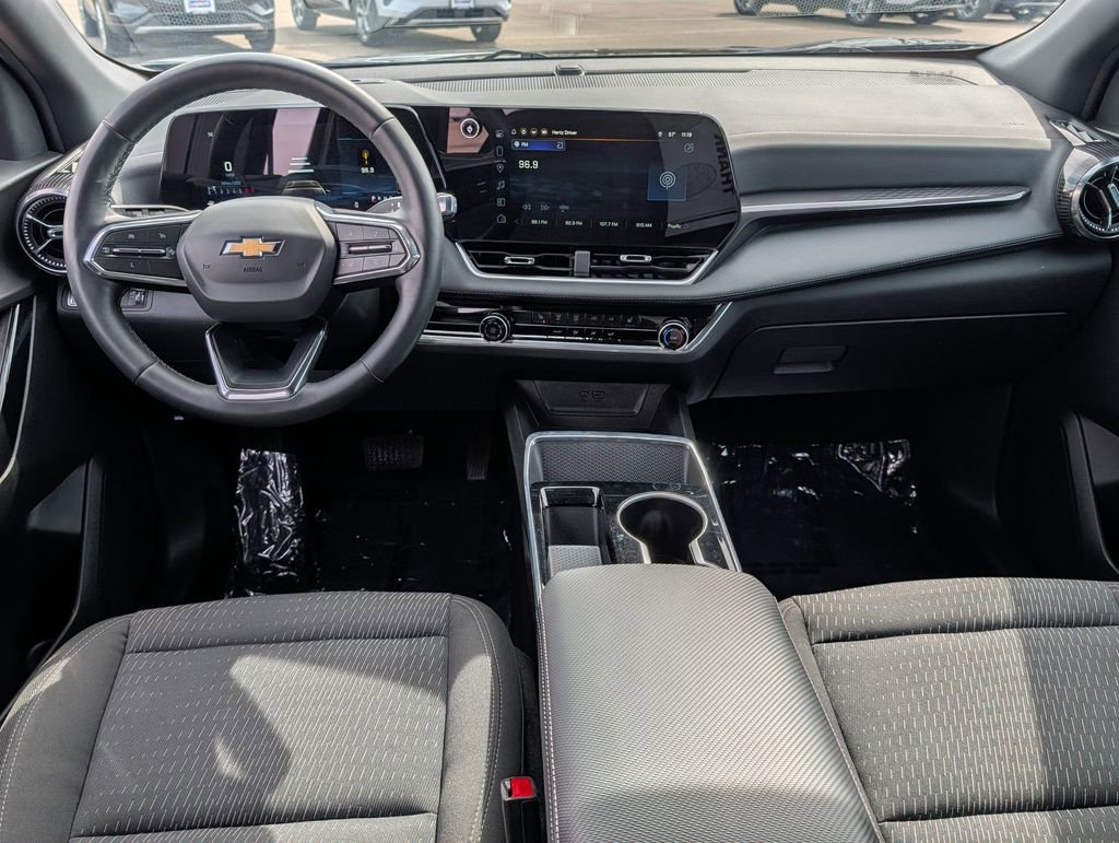 Used 2025 Chevrolet Equinox LT image 11