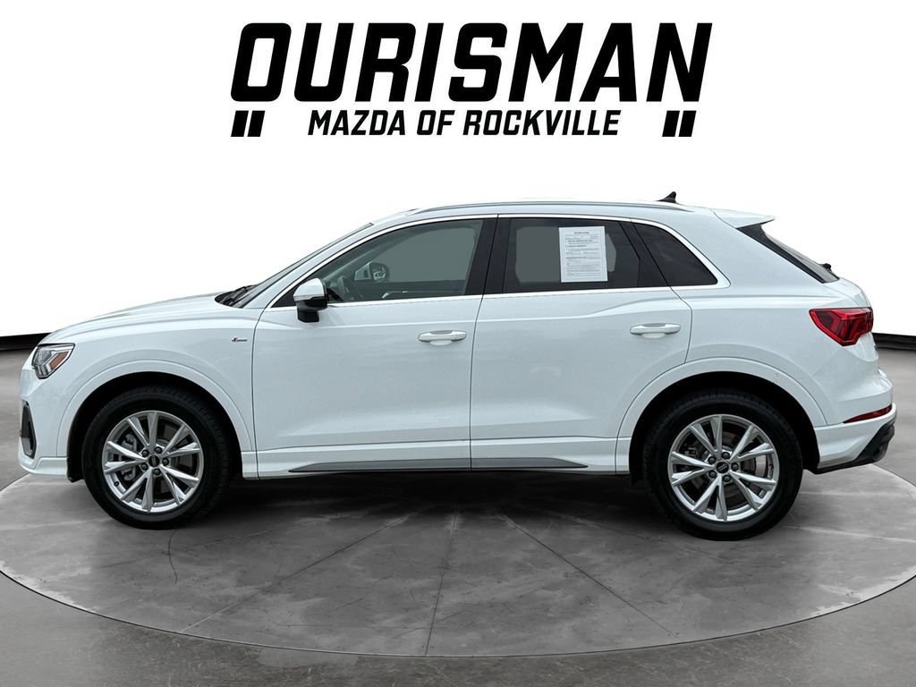 Used 2024 Audi Q3 2.0T Premium AWD/4WD image 3