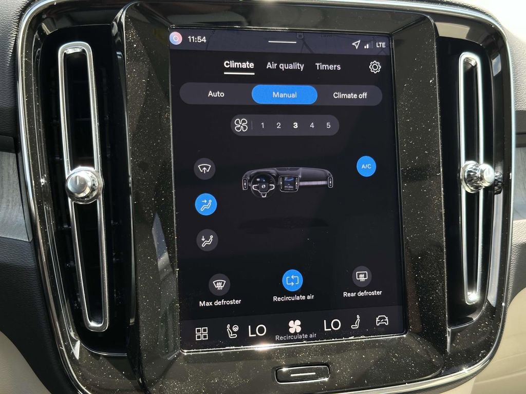 New 2026 Volvo XC40 B4 Plus w/ Protection Package Premier image 5