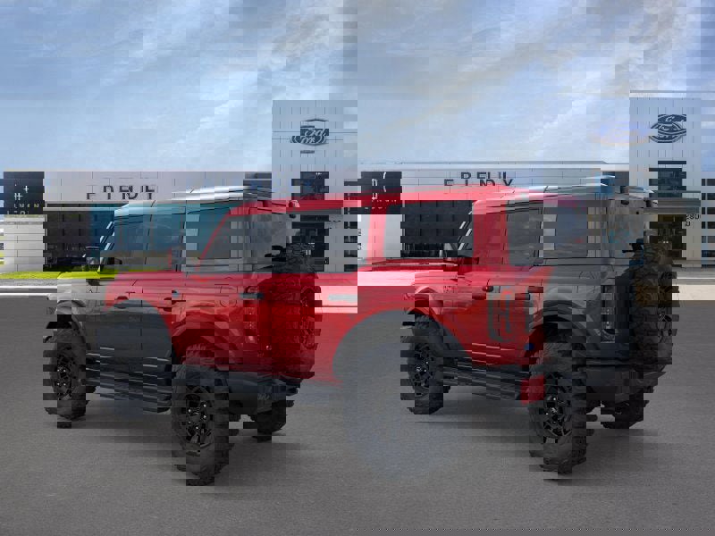 New 2026 Ford Bronco Outer Banks w/ Sasquatch Package image 4