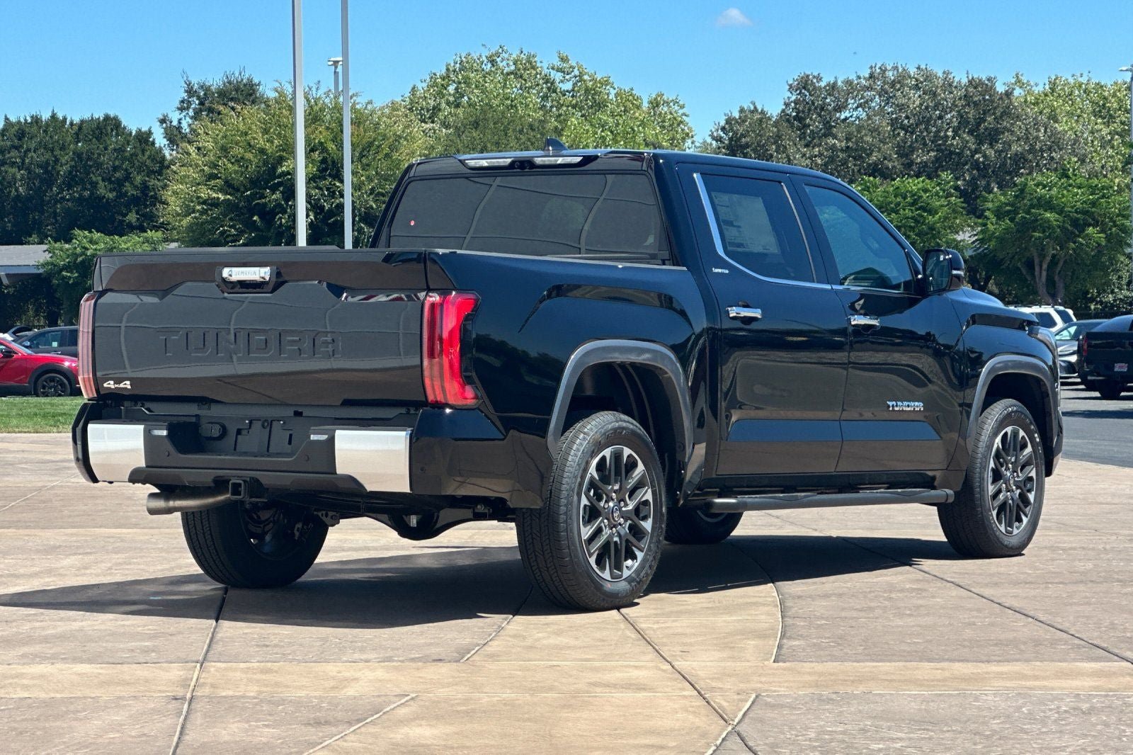 New 2026 Toyota Tundra Limited AWD/4WD image 4