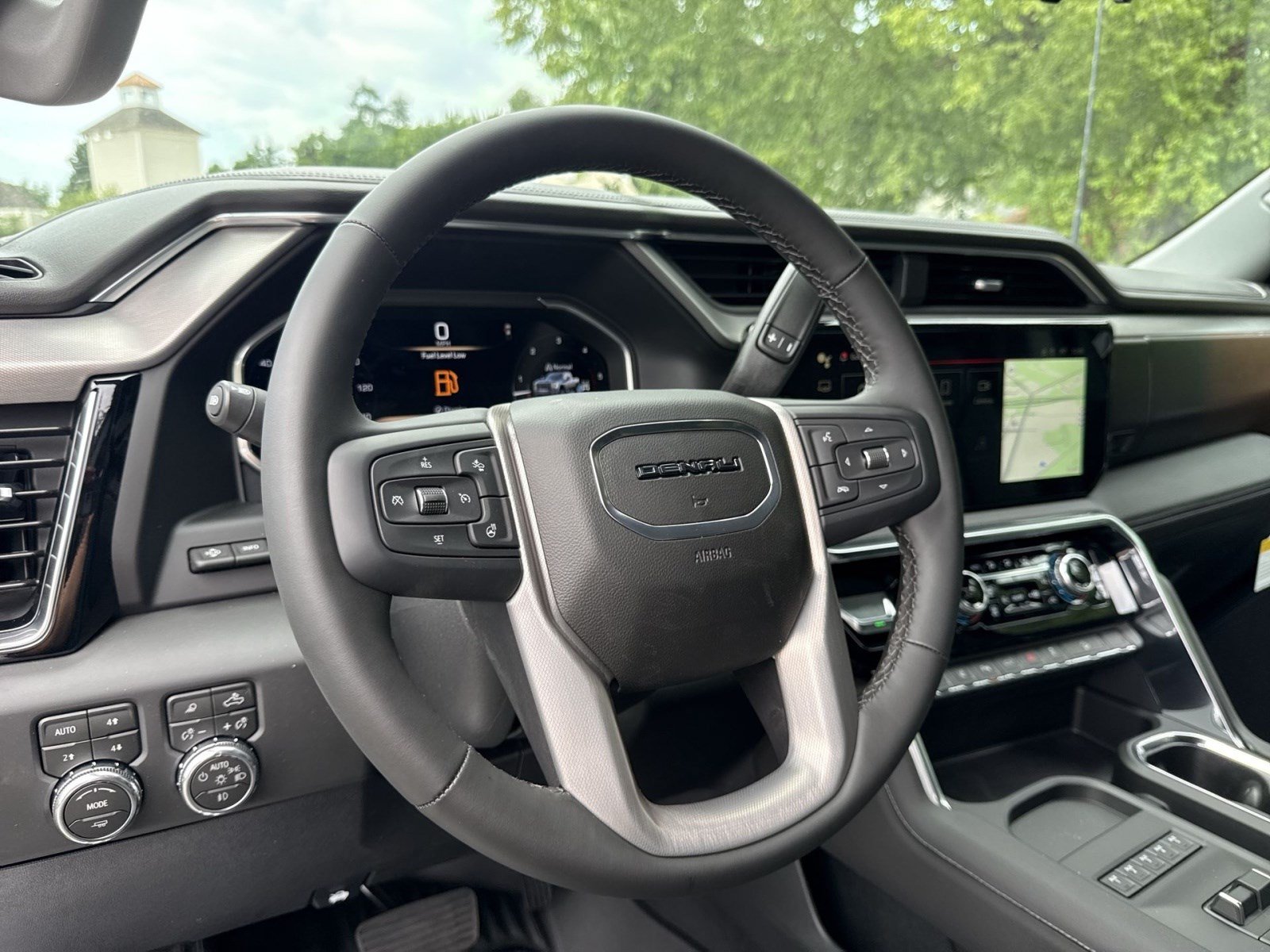 New 2026 GMC Sierra 2500 Denali w/ Denali Reserve Package AWD/4WD image 14