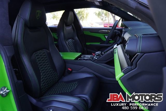Used 2021 Lamborghini Urus AWD/4WD image 9