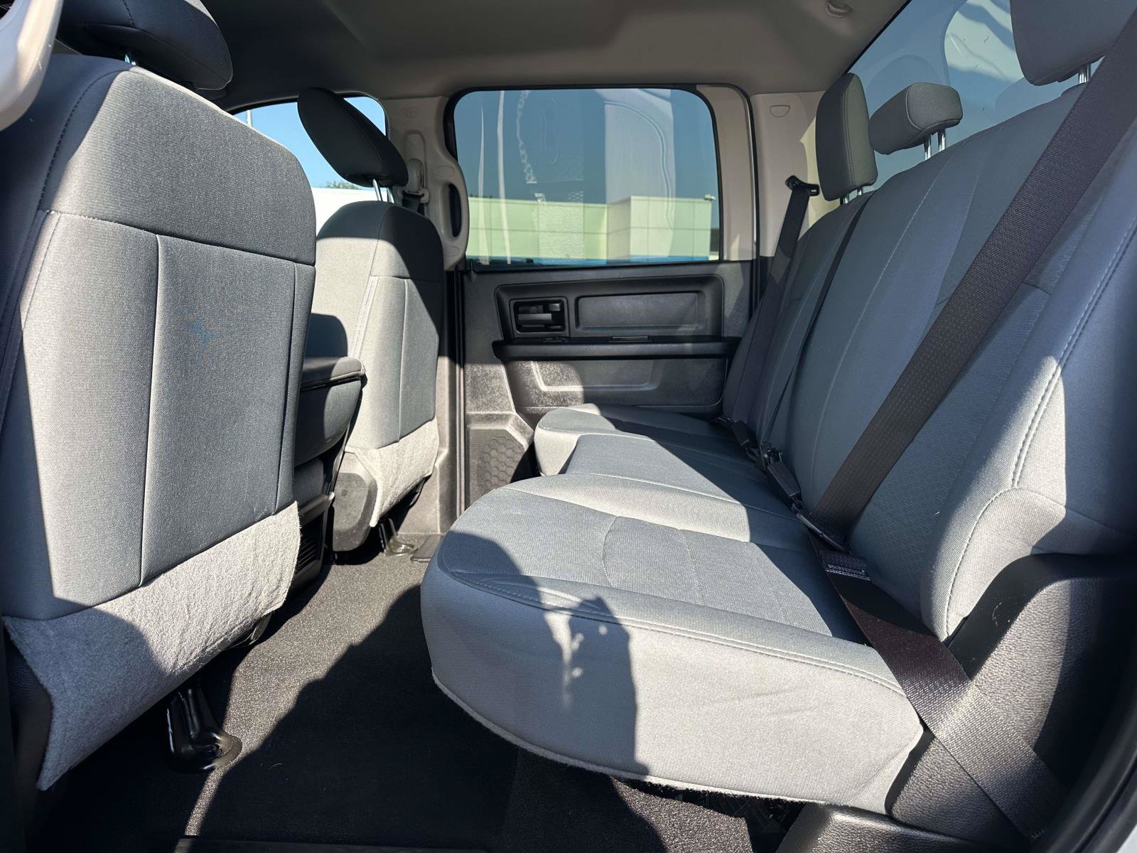 Used 2018 RAM 1500 Express w/ Express Value Package AWD/4WD image 24