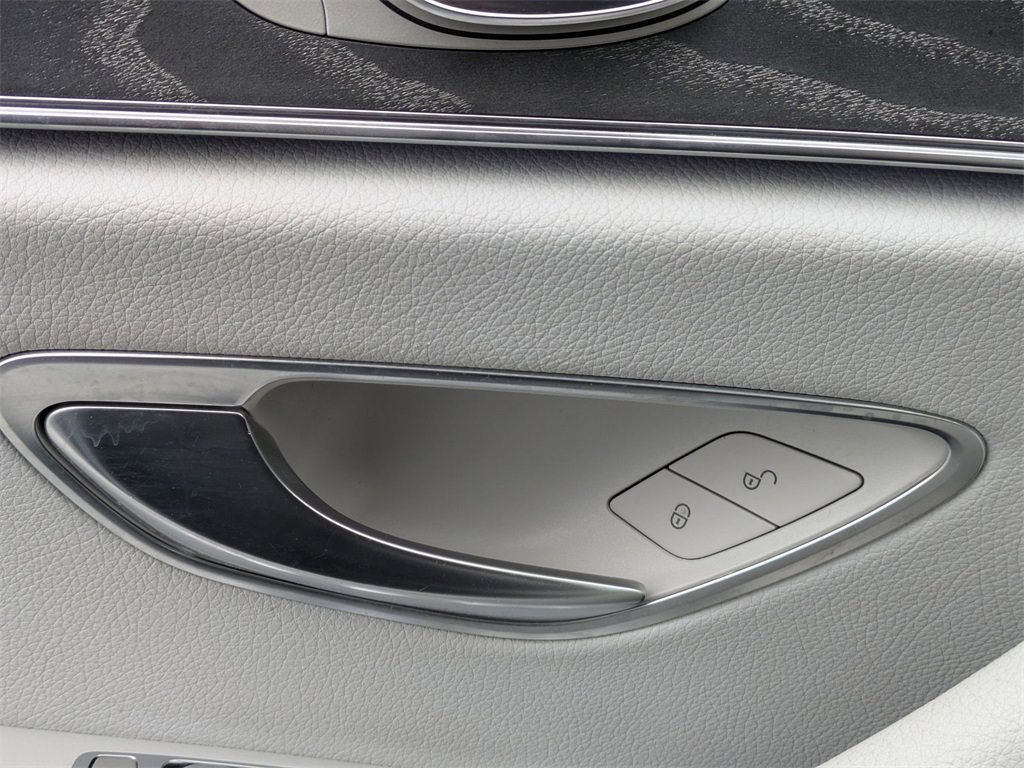 Used 2021 Mercedes-Benz E 450 4MATIC All-Terrain Wagon image 11