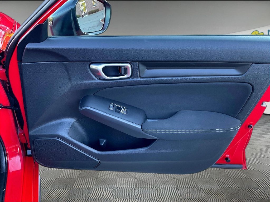 Used 2023 Honda Civic Sport image 12