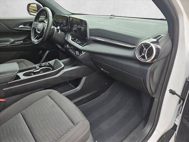 Certified 2026 Chevrolet Equinox LT w/ LPO, Floor Liner Package FWD image 21