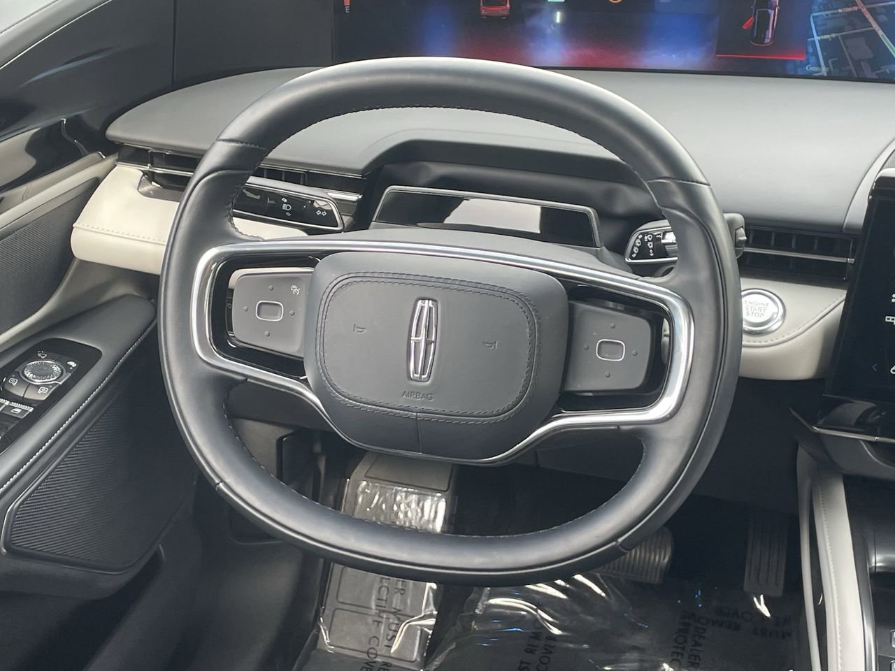 Certified 2024 Lincoln Nautilus Premier image 16