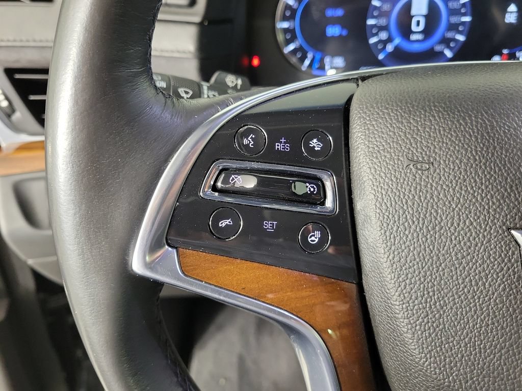 Used 2017 Cadillac Escalade Premium Luxury RWD image 23