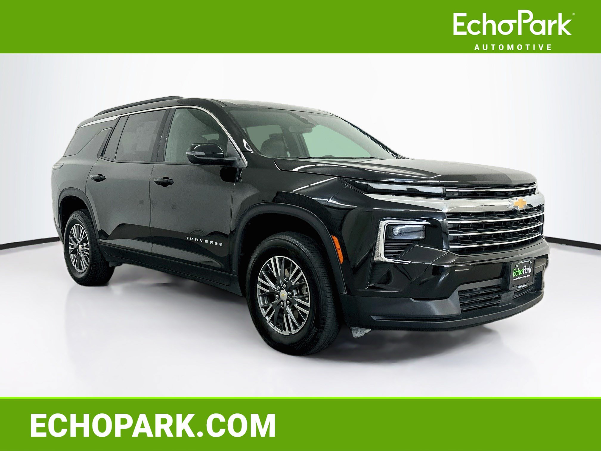 Used 2026 Chevrolet Traverse LT