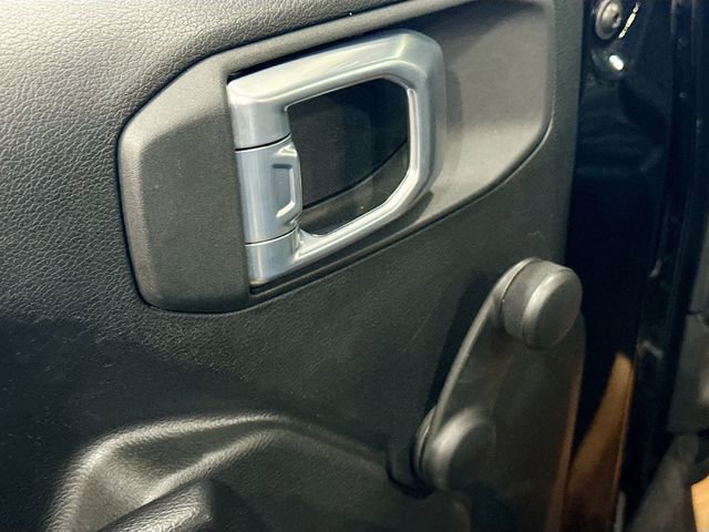 Used 2021 Jeep Wrangler Sport image 18
