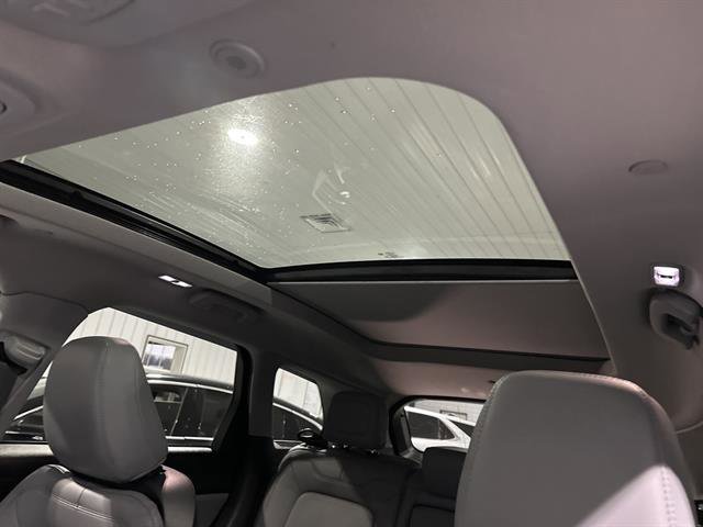 Used 2022 Lincoln Corsair Reserve w/ Sport Package image 15