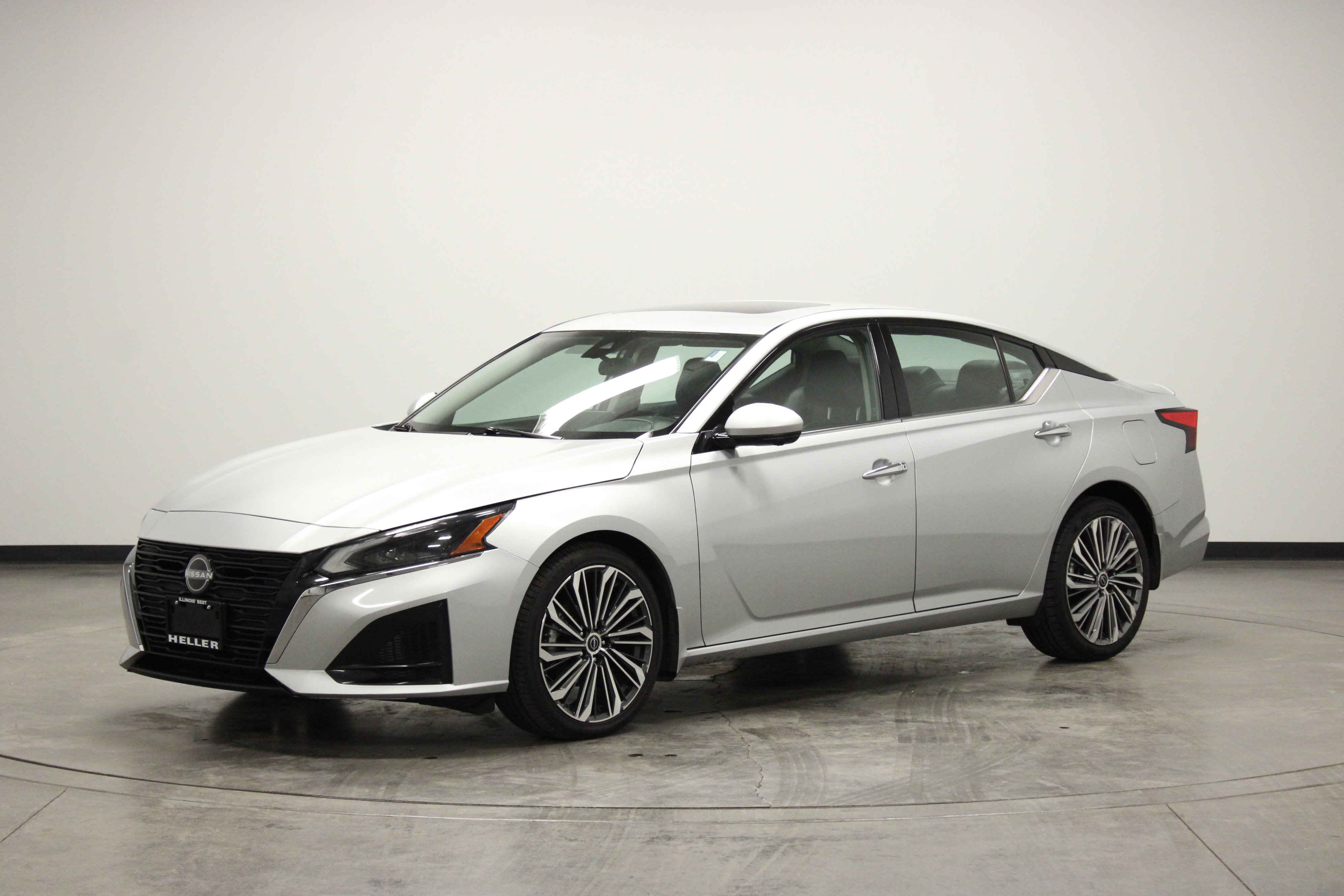 Used 2023 Nissan Altima 2.5 SL image 4