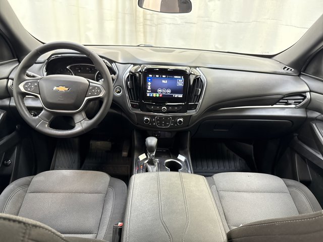 Used 2023 Chevrolet Traverse LT image 15