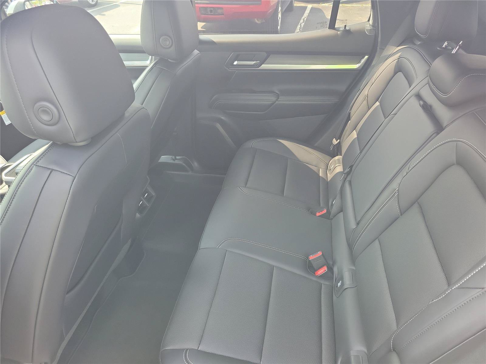 New 2027 GMC Terrain Elevation w/ Elevation Premium Package AWD/4WD image 15