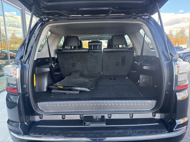 Used 2022 Toyota 4Runner Limited image 5