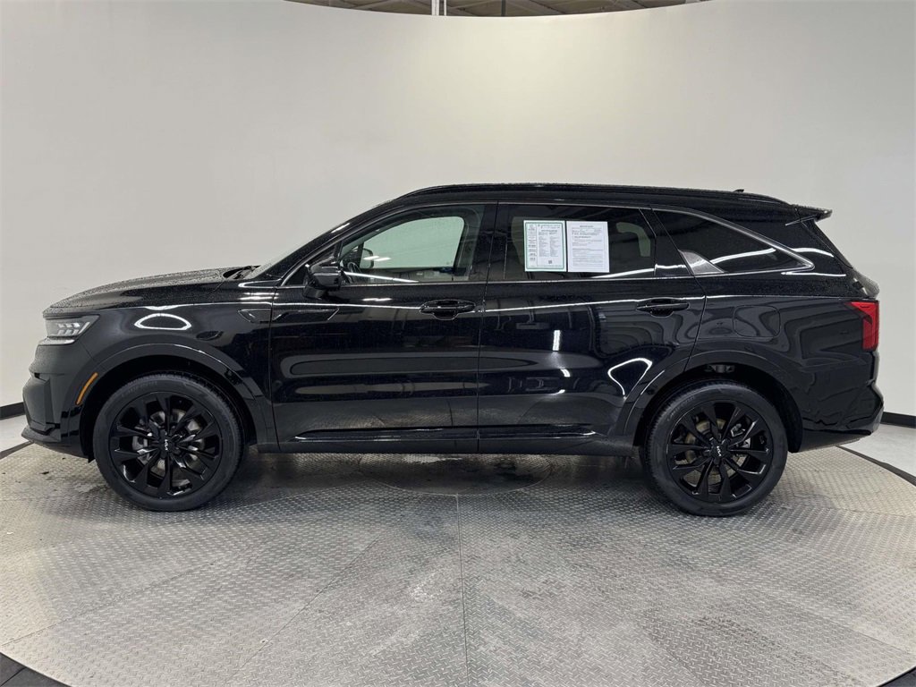 Used 2023 Kia Sorento SX image 4