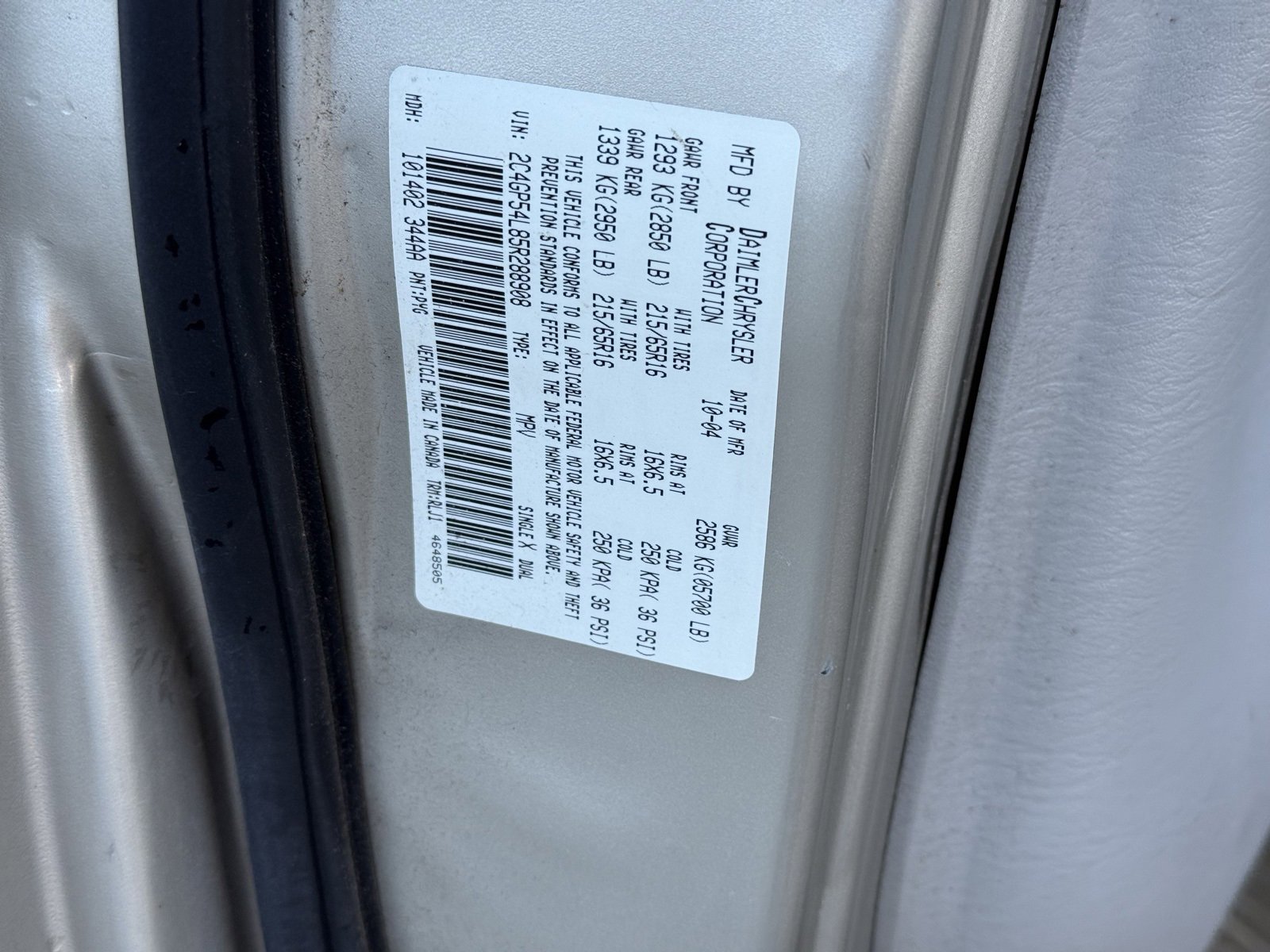 Used 2005 Chrysler Town & Country Touring image 21