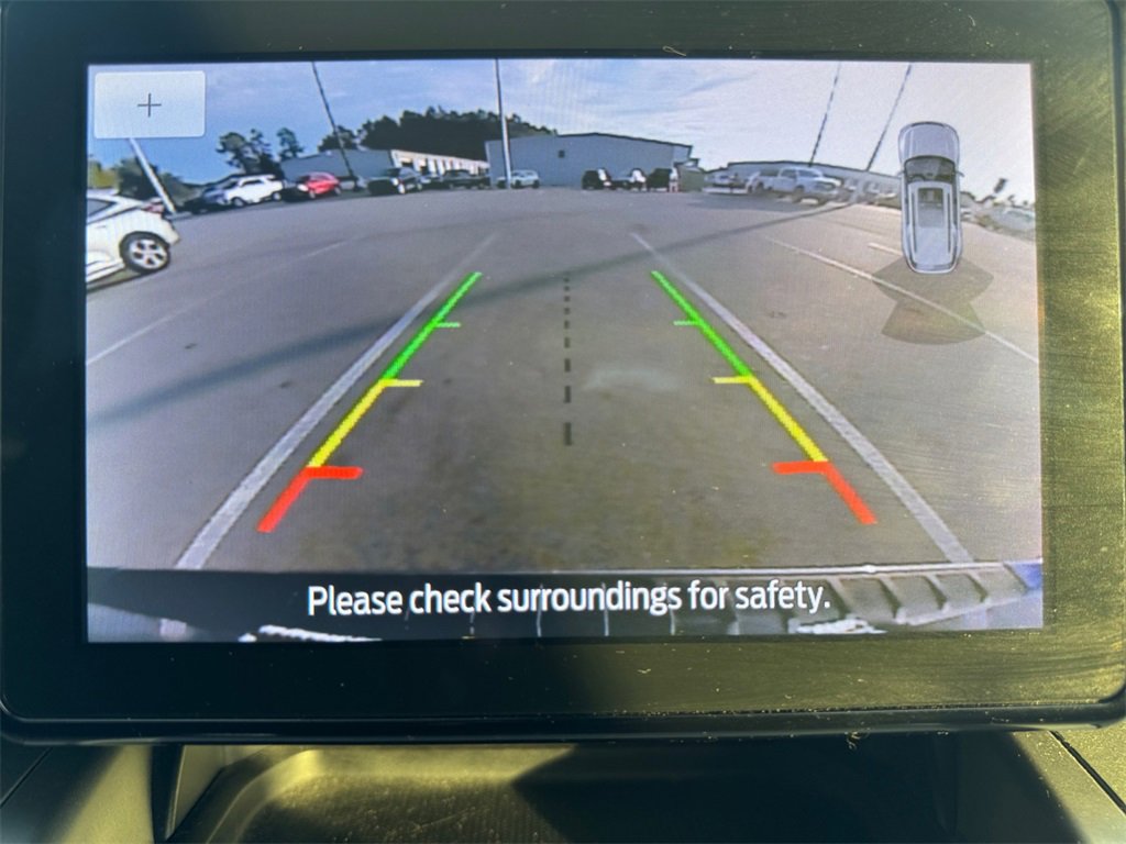 Used 2022 Ford Explorer XLT w/ Equipment Group 202A image 25