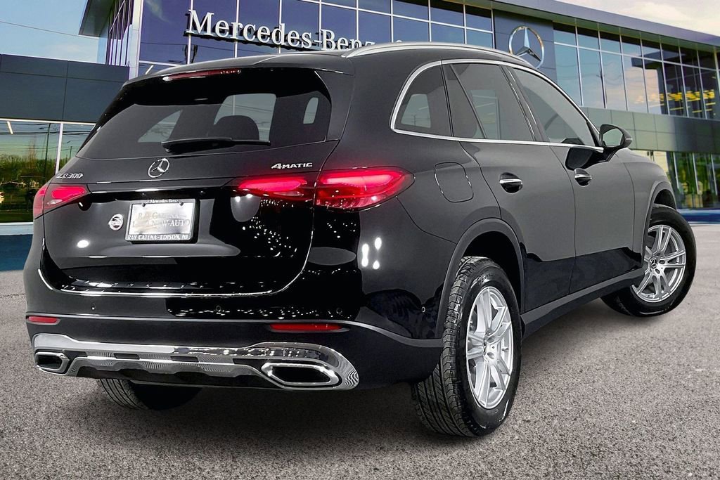 Used 2026 Mercedes-Benz GLC 300 4MATIC image 10