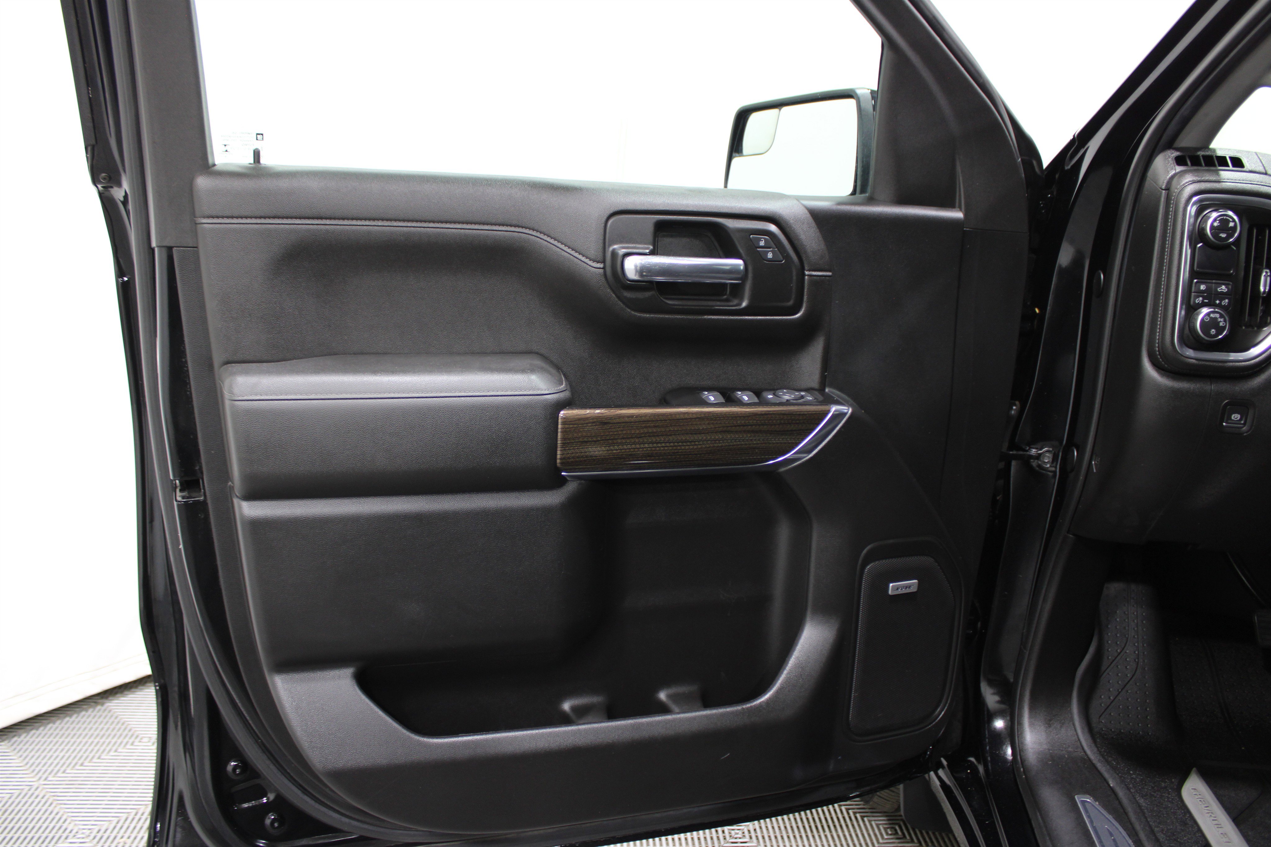 Used 2019 Chevrolet Silverado 1500 RST w/ All-Star Edition image 6